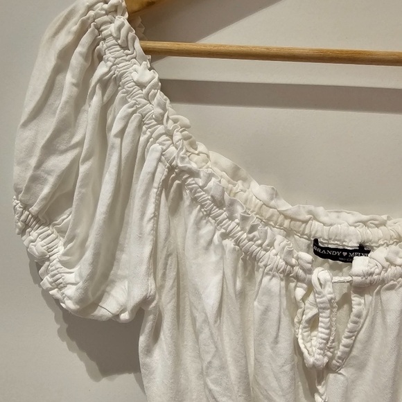 Brandy Melville White Off-Shoulder Cropped Top XS/S Made in Italy - Picture 5 of 11